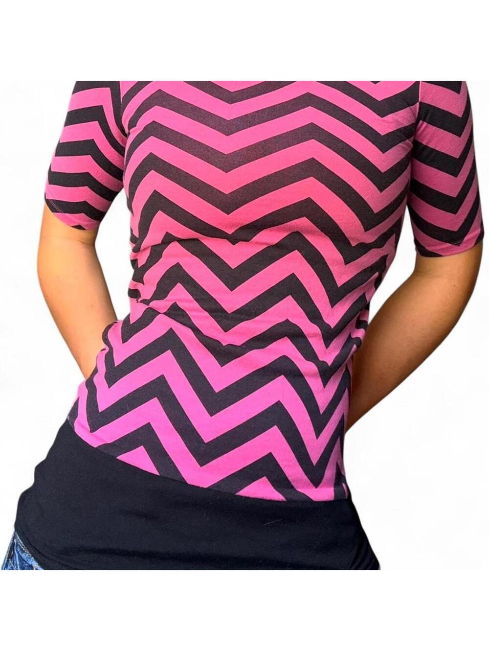 vintage 2000s pink and black chevron print top